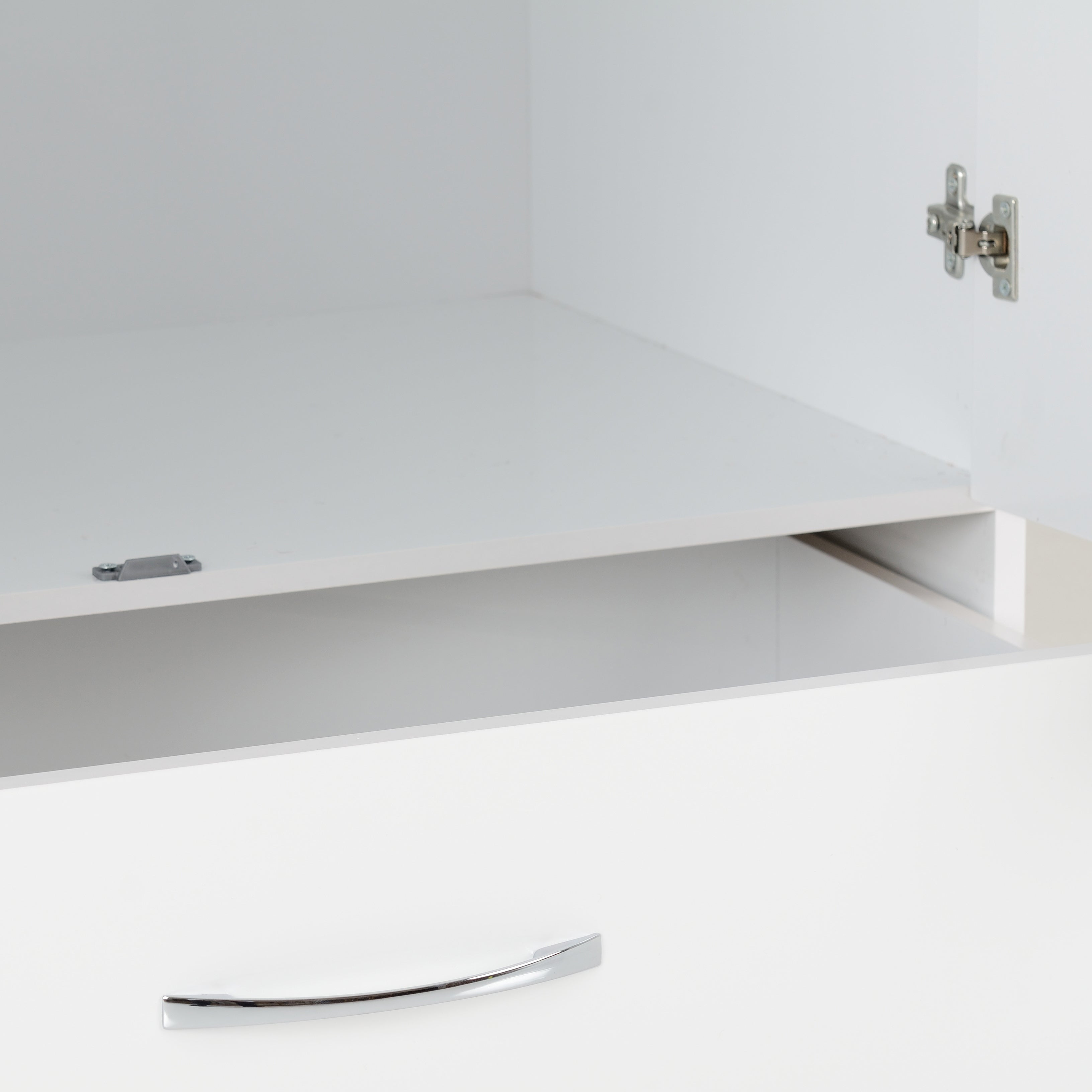 white gloss wardrobe doors