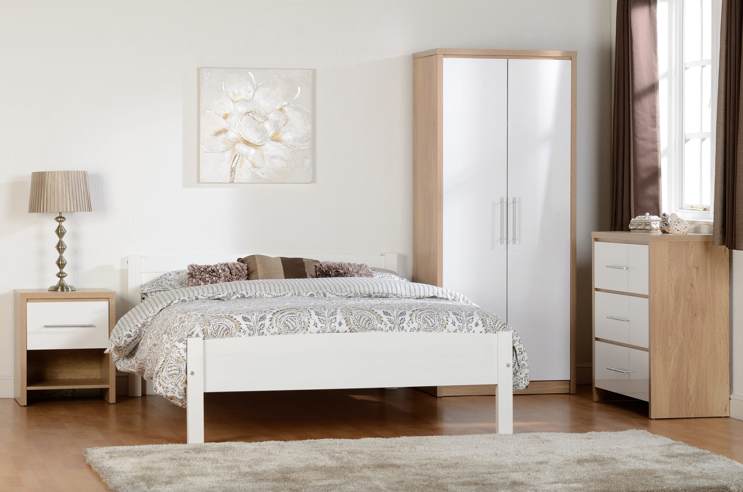 Amber 4'6" Bed White