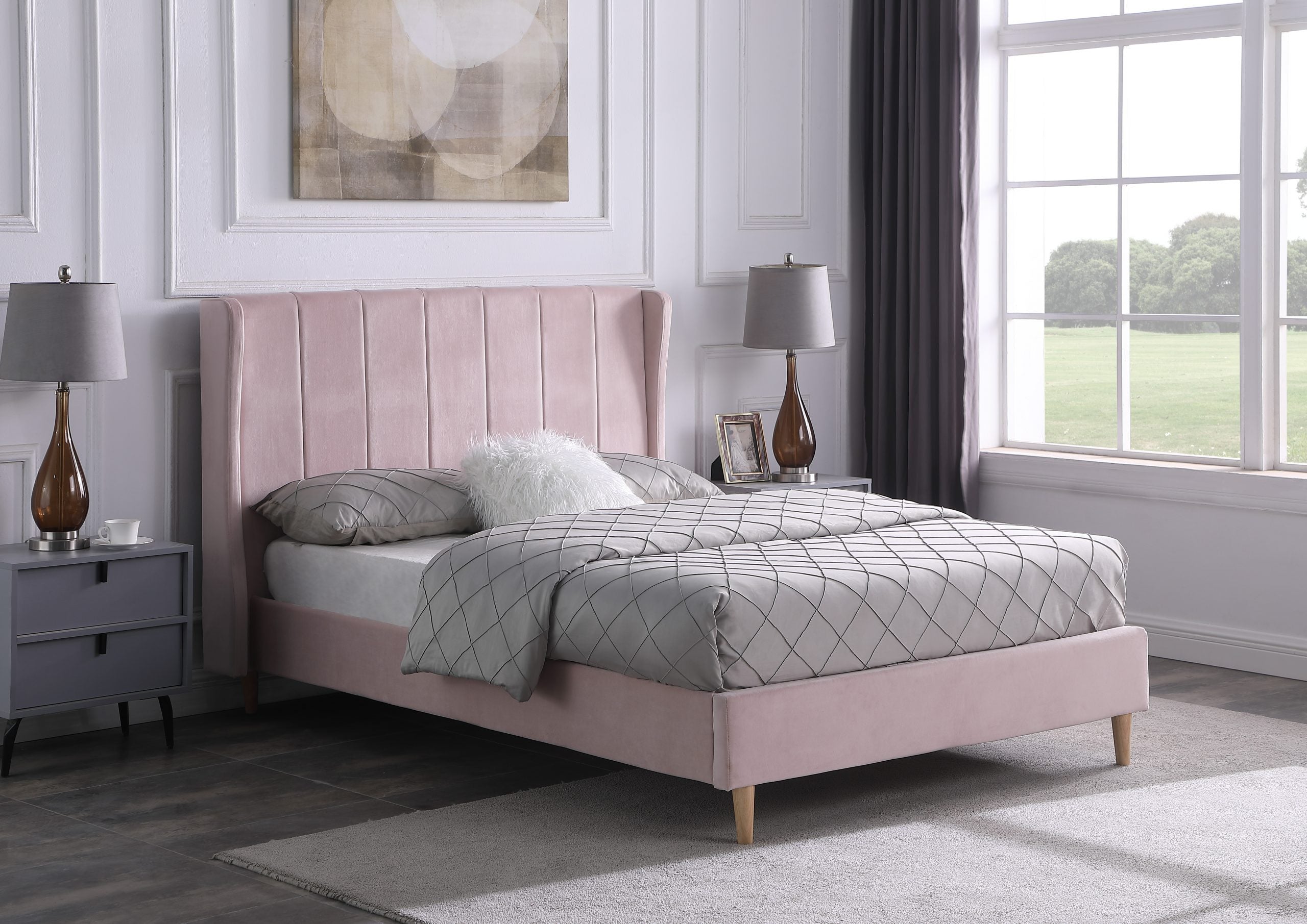 Amelia 4'6" Bed Pink Velvet Fabric