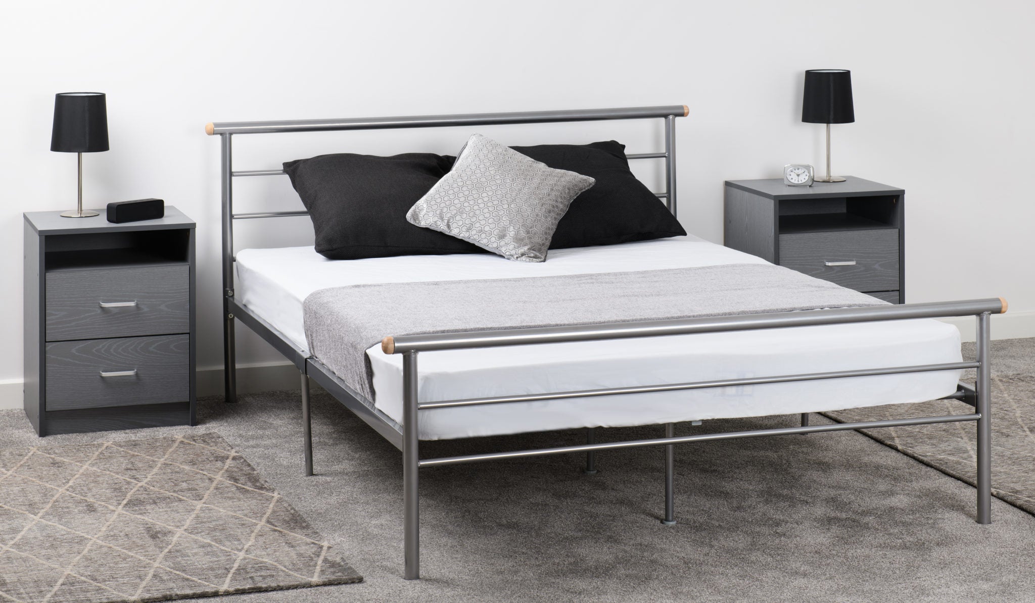 Orion 4'6" Bed Silver